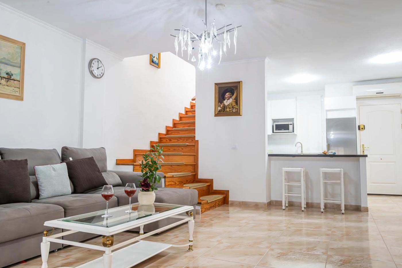 Apartmán Cozy Townhouse With Ocean Views In Costa Adeje Exteriér fotografie