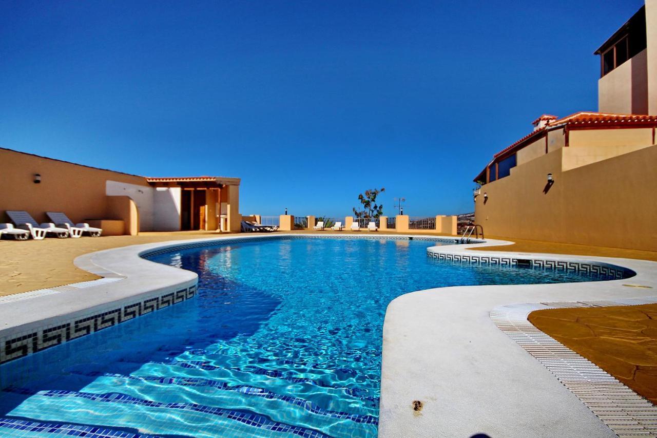 Apartmán Cozy Townhouse With Ocean Views In Costa Adeje Exteriér fotografie